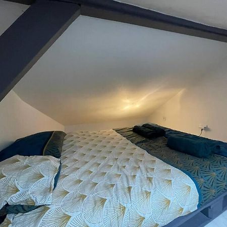 Le Cinq Sens, Studio Proche De La Gare Lejlighed Pontoise Eksteriør billede