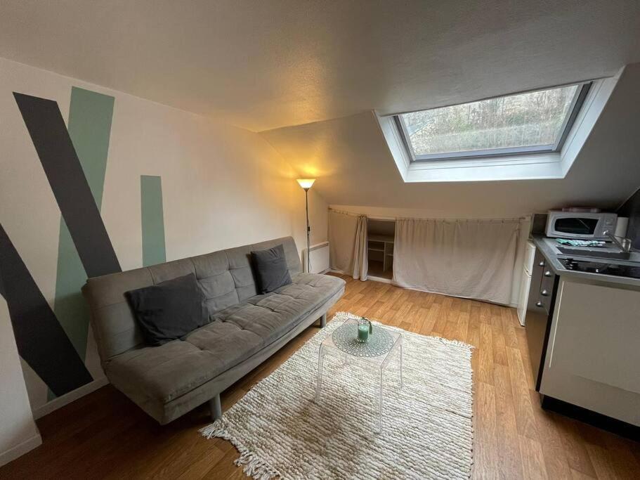 Le Cinq Sens, Studio Proche De La Gare Lejlighed Pontoise Eksteriør billede